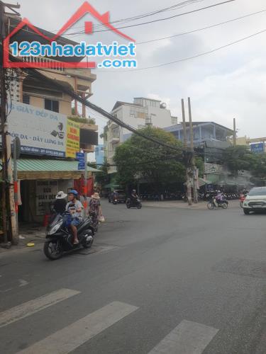 --Bán nhà phường 13 Tân Bình, hẻm 31 Đồng Xoài, gần chợ Hoàng Hoa Thám - 2