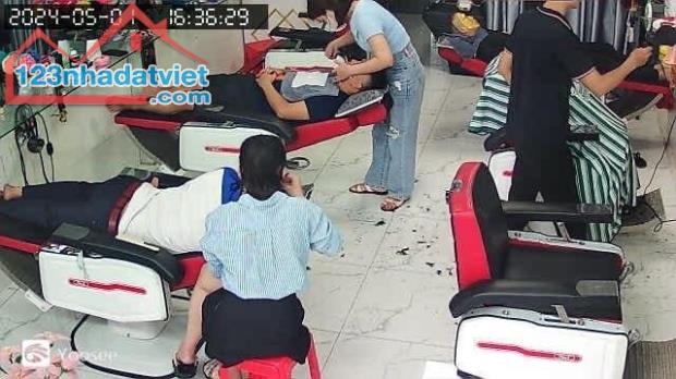 Cần sang tiệm tóc đang hoạt động đường Nguyễn Thị Kiểu Quận 12 - 1
