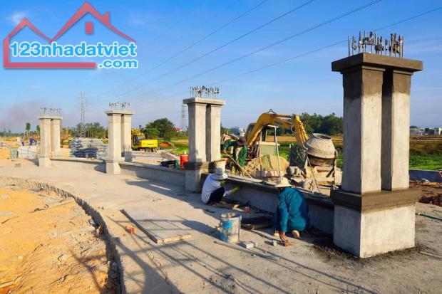 Duy nhất 3 lô view công viên lớn thứ 2 dự án khu đô thị phú mỹ cần bán,giá rẻ 400tr sổ sẵn - 2