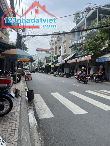 Bán nhà MTKD đường Lê Văn Phan,Tân Phú khu chợ vải Sầm Uất 84m2, 1 trệt, 1 lầu giá rẻ
