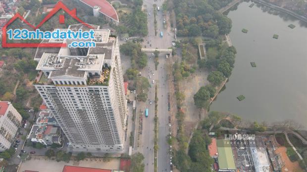 Bán căn hộ siêu sang số 6 Nguyễn Văn Huyên rộng 232m2 tầng cao nhìn ra hồ Tây - 1