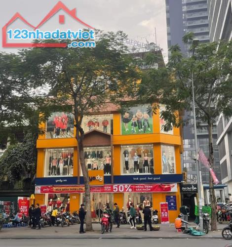 Bán nhà mặt phố Tô Hiến Thành, Hai Bà Trưng. 172 m2 x 4T x Mt 8,5 m. Ô tô KD xây Building