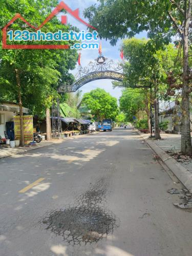 Bán nhà 98m2, Hẻm 8m, Căn Góc, Nguyễn Duy Trinh, Quận 9. Giá nhỉnh 5tỷ - 3