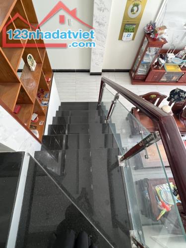 Cần bán nhà trệt lầu mặt tiền đường D19A khu đô thị Mỹ Phước 1 - 2
