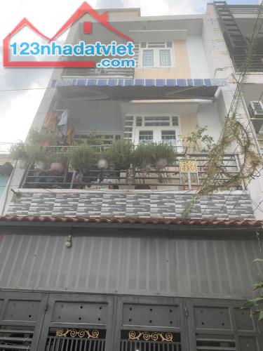 Gấp bán nhà 3 tầng, 50m2, hẻm xe hơi tới cửa, Nguyễn Thị Đặng, quận 12, chỉ 4.3 tỷ có TL