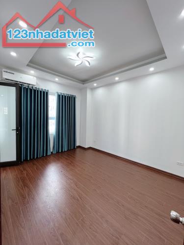 Chính chủ gửi bán căn hộ tại chung cư 262 Nguyễn huy tưởng thanh Xuân Hà Nội.Lh:0349200528 - 1