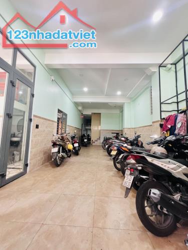 Bán nhà Mặt Tiền CHDV Tân Phú 6 Tầng, 30 phòng có thang máy dòng tiền ổn định 120tr/ tháng - 1