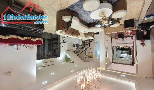 Tôi bán biệt thự KĐT Văn Quán gần hồ Văn Quán 200m2 chỉ 36.8 tỷ. LH 0989.62.6116