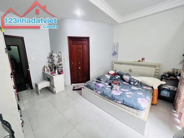 Bán nhà HXH Huỳnh Văn Bánh, P13, Phú Nhuận, 54m2, 3 tầng, giá rẻ. - 2