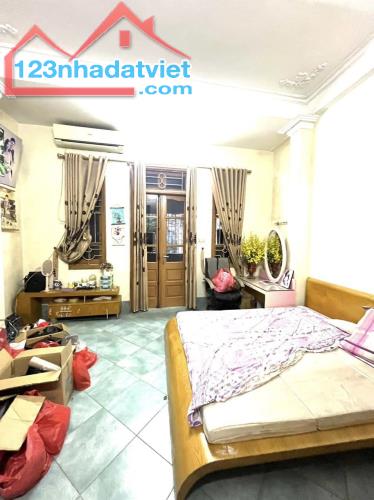 Bán nhà/hàng vip/siêu đẹp - Đống Đa 63m2 chưa đến 25 tỷ - 3