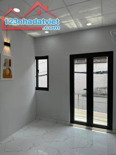 Chủ gửi bán gấp căn nhà hẻm 763/5/ Trường Chinh, P.Tây Thạnh, Q.Tân Phú 2,5 tỷ/26m2 - 2