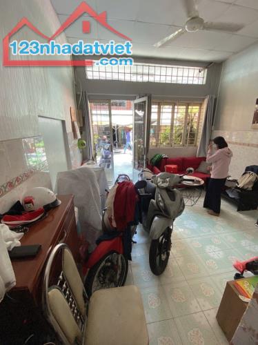 KHU PHÂN LÔ SÁT QUẬN 1 - HẺM 12M - KHÔNG LG, QH - 4.3x15M - NỞ HẬU - CHỈ HƠN 8 T.Ỷ - 3