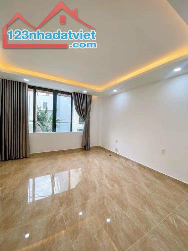 Cần Bán Nhà Đường Hoà Bình - Gần 60m2 - 3 tầng - Chỉ 4.99tỷ - Tân Phú - 2