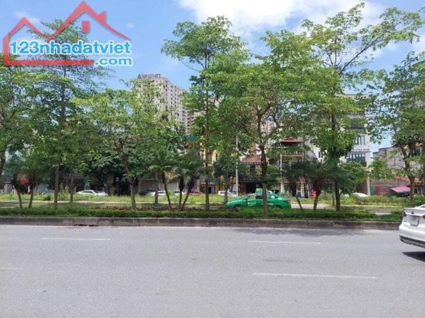 BÁN GẤP ĐẤT MẶT PHỐ CỔ LINH – LONG BIÊN, 73M, MT 7M, 2 MẶT ĐƯỜNG,VỈA HÈ RỘNG, XÂY TÒA VP.