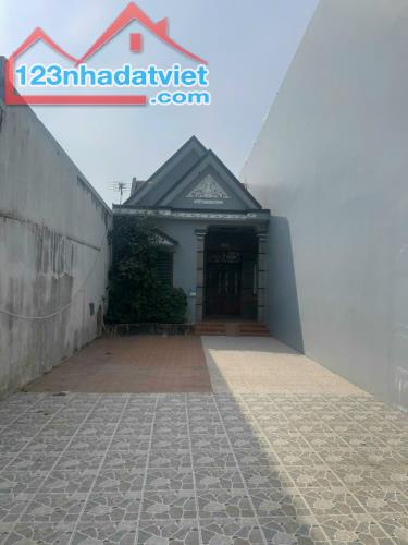 Bán nhà MT Nguyễn Hữu Trí - Tân Túc 92m2 giá 1 tỷ 65 SHR ngay chợ Đệm - 3
