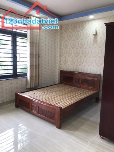 Bán nhà phố Đại Phúc Green Villas, DT 5x20, 3 lầu, giá 9.5 tỷ, LH: 0934.933.978 - 1