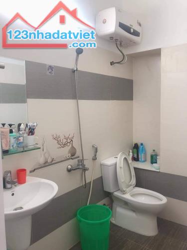 BÁN GẤP NHÀ MẶT PHỐ TRẦN QUÝ HAI-DT:70M2-MẶT TIỀN:7M-GẦN CHỢ HOÀ CẦM-GIÁ 3.X TỶ - 1