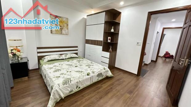 cần bán nhà mặt ngõ tô hiệu cách 1 nhà ra phố  32m gíá 6,1tỷ ô tô tránh kinh doanh. - 1