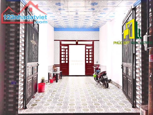 Bán nhà 100m2 mặt tiền kinh doanh Nguyễn Văn Lung,đường xe tải, gần Cty Pouchen P. Hóa An - 1