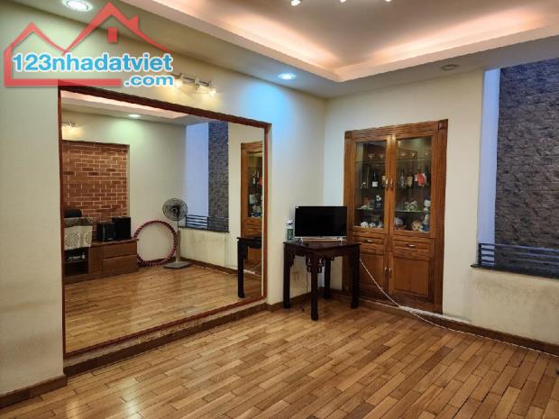 🏠 Bán nhà 4 tầng, 54m2, HXH, Đỗ Xuân Hợp, Phước Long B, Quận 9. Giá nhỉnh 8 Tỷ - 1