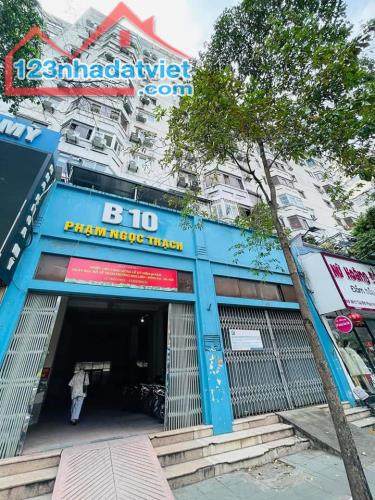 Chính chủ cần bán căn hộ tầng 4, chung cư B10 mặt đường Phạm Ngọc Thạch