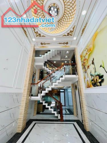 BÁN NHÀ 2 MẶT HẺM Ô TÔ, HOÀNG BẬT ĐẠT, TÂN BÌNH, DT75M, CHỈ 5.5 TỶ