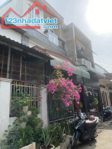 Về quê bán nhà ngay KDC An Bình, TT Biên Hoà, sổ riêng thổ cư chỉ 2,5 tỷ - 3