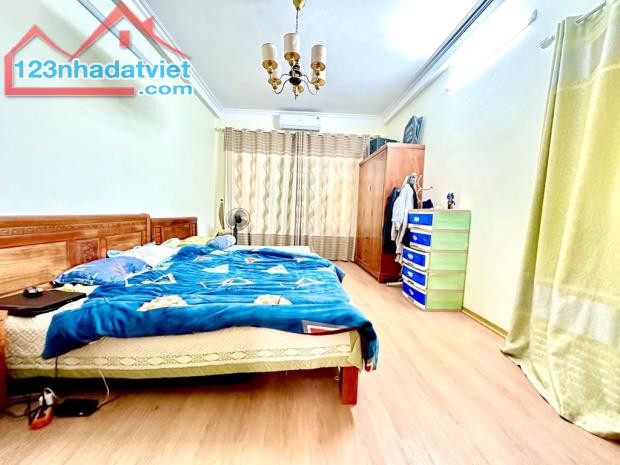 Bán nhà phố Trương Định 2 thoáng, gần ô tô, ngõ rộng 47m2 giá 5.8 tỷ - 1