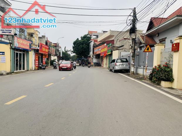 Bán 2 lô đất mặt đường 208, trung tâm thị trấn An Dương tổng diện tích 261m giá chỉ 40tr/m