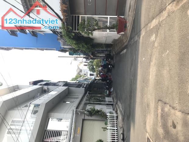Bán nhà HXH đường Lê Thúc Hoạch,Tân Phú 46m2( 4.04 x 11.5) ngộp bank gấp bán nhỉnh 4 tỷ