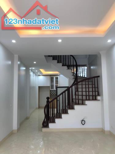 Bán _ Nhà _ Tả Thanh Oai _ Thanh Trì 35m2  Giá nhỉnh 2,x tỷ