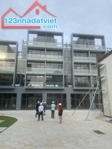 Bán căn shophouse mặt phố Lê Duẩn 108m xây dựng 5 tầng gần biển 50m Tuy Hòa Phú Yên - 4