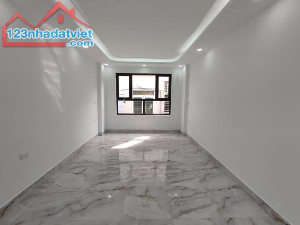 Nhỉnh 3 tỷ có ngay lô góc 2 thoáng 32m2x5 tầng xây mới Kim Chung - Hoài Đức - 4