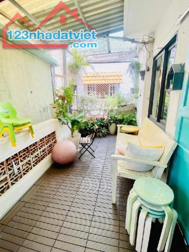 NGUYỄN KHUYẾN – NGANG HƠN 6M – 40MV – NHÀ THIẾT KẾ THEO PHONG CÁCH HOMESTAY NGỌT NGÀO - 5