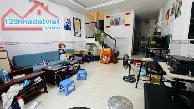 💥 BÁN  NHÀ 🏠🏠Hiệp Bình Chánh - 55M2 🏠2 TẦNG -  THÔNG SỐ HOA HẬU - NHỈNH 4 TỶ💥, - 2