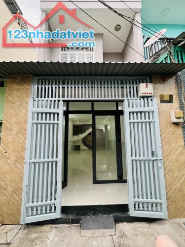 NHÀ BÁN TÂN PHÚ - GẦN DH CÔNG NGHIỆP THỰC PHẨM -SHR - HXH-DT 4x14,5- 2 TẦNG- GIÁ 4,95 TỶ