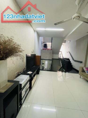 KHU ĐẸP, Bán Nhà HXH Bùi Quang Là, 90m2, 5 tầng, 7.5 tỷ TL 0964364745 - 2