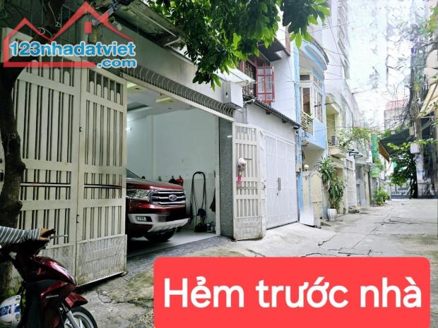 Nhà Nguyễn Xí 60m2 ,4 tầng hẻm oto chỉ 8ty - 4