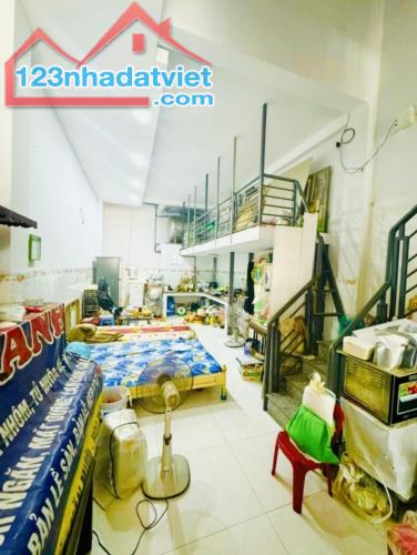 Bán nhà Bình Tân đường 6 thông sát Lê Văn Quới gần Tân Phú - đúc 3tầng, 64m² không lộ giới - 2