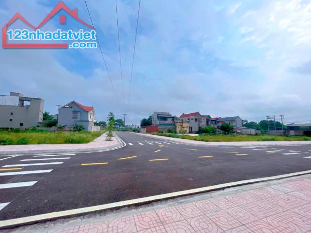 Đất nền sẵn sổ siêu dự án KĐT 50ha thị trấn Tân Phong Quảng Xương giá chưa đến 9tr/m - 1