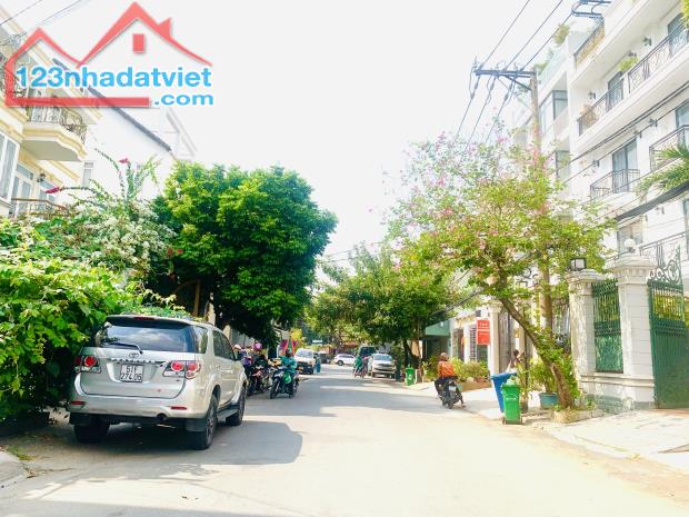 Bán Đất Biệt Thự Khu 215 Nguyễn Văn Hưởng,Thảo Điền,Q2 DT:221m2(10mx22m)-Hướng Đông Nam - 3