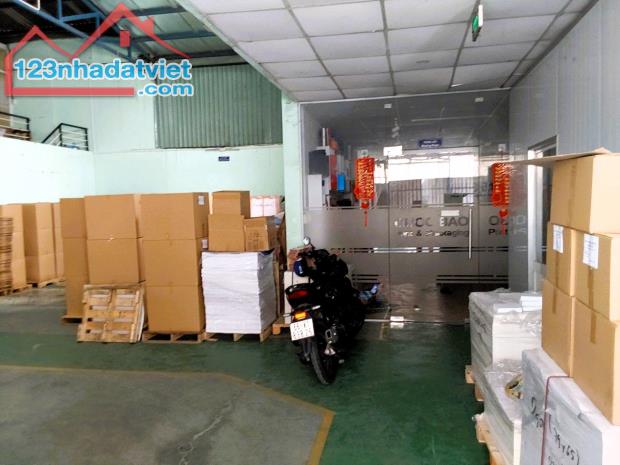 Cho thuê kho xưởng 1600m2 mặt tiền đường 22 Linh Đông - 1