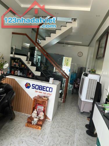 Cần tiền bán nhà 3 tầng 4 phòng ngủ đường oto tại Bình Nhâm Thuận An Bình Dương - 3