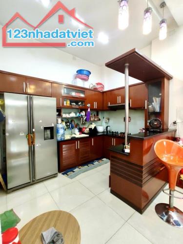 Bán Nhà 2 Tầng, 70m2, Ngay Ngã 4 Xã, Hương Lộ 2, Bình Tân, Giá 2.x Tỷ - 2