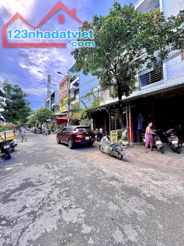 💎Chính chủ gửi bán nhà 2.5 tầng MT đường Dương Đức Hiền,P Hoà Minh,Quận Liên Chiểu.Đà Nẵn