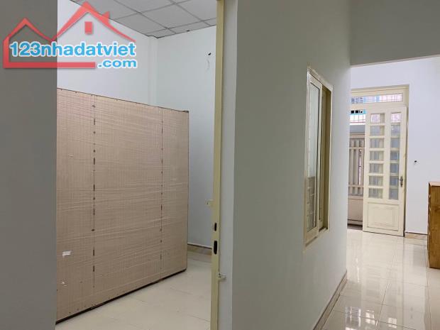 Bán nhà Bình Tân, đường Tỉnh Lộ 10, 52m2 (4,5x11,7m), hẻm 3m, nhỉnh 3 tỷ - 1