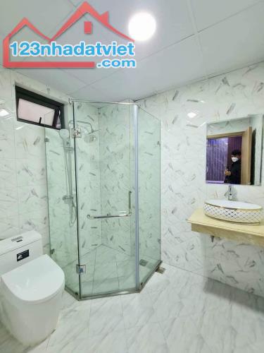 Bán nhà Tam Trinh 35m2 x 5T x 5.79 tỷ, ô tô - ngõ thông - 4