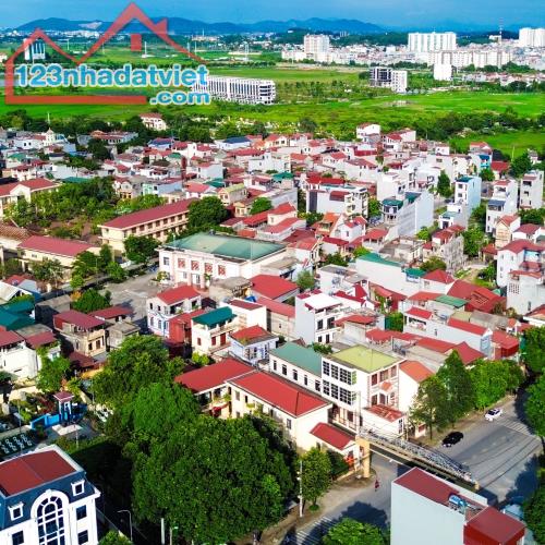 Bán Đất làn 2 Tặng Nhà Cách 50m Ra Trục Chính Thiên Đức