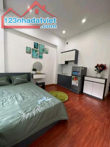 GÀ ĐẺ TRỨNG VÀNG CCMN TẠI THANH XUÂN - ĐỐI DIỆN NGAY ROYAL  CITY - PHÒNG FULL NỘI THẤT KHÉ