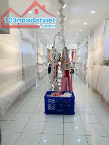 Bán nhà mặt tiền kinh doanh chợ vải đường Đông Hồ 62m2 x 4 lầu giá 11,5 tỷ